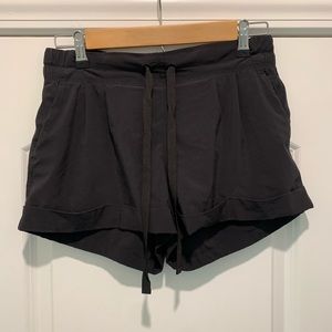 Lululemon Spring Break Away Short